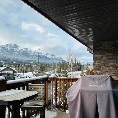 Canmore Mountain Retreat - Heated Pool & Hot-Tub Apartment Екстериор снимка