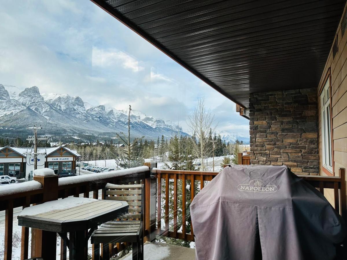 Canmore Mountain Retreat - Heated Pool & Hot-Tub Apartment Екстериор снимка